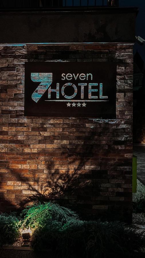 Seven Hotel Bytom - Katowice ภายนอก รูปภาพ
